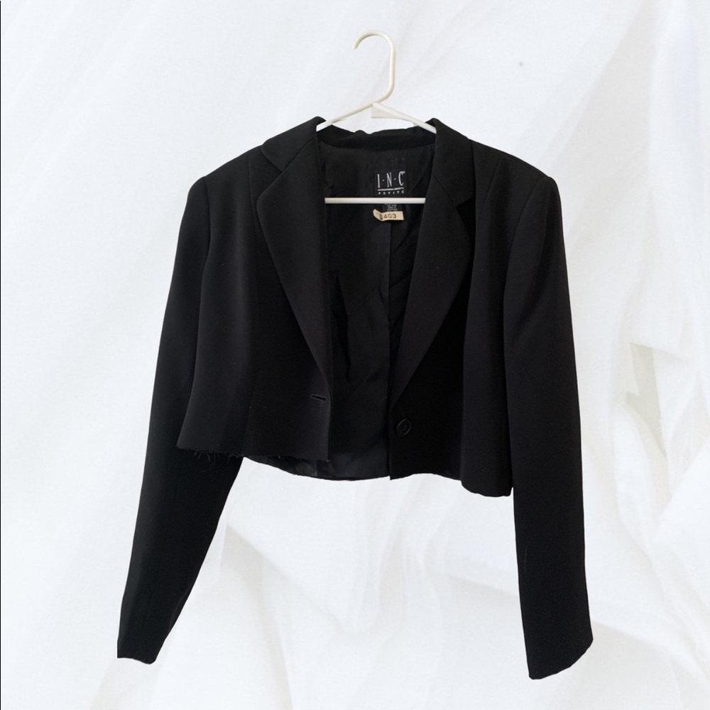 Raw Edge cropped blazer